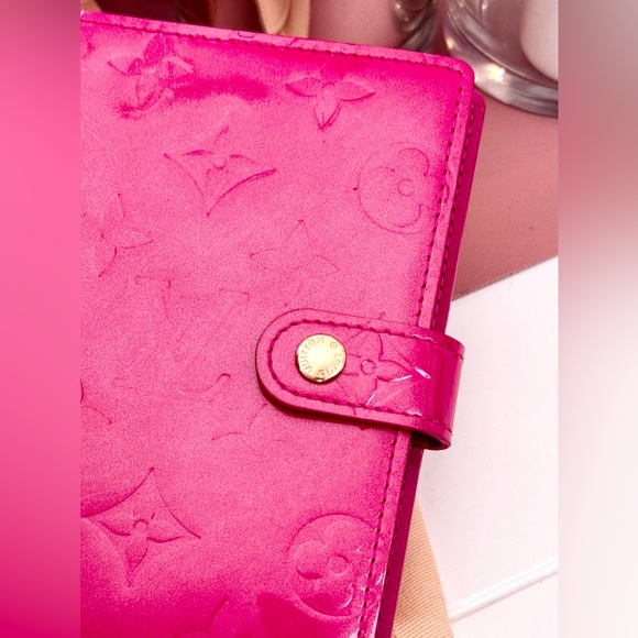 SOLD Louis Vuitton Pink Vernis Agenda - Picture 11 of 11